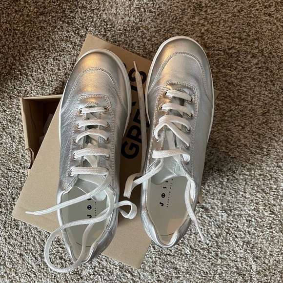 Joshua Sanders Metallic Silver Platform Sneakers - Picture 6 of 6